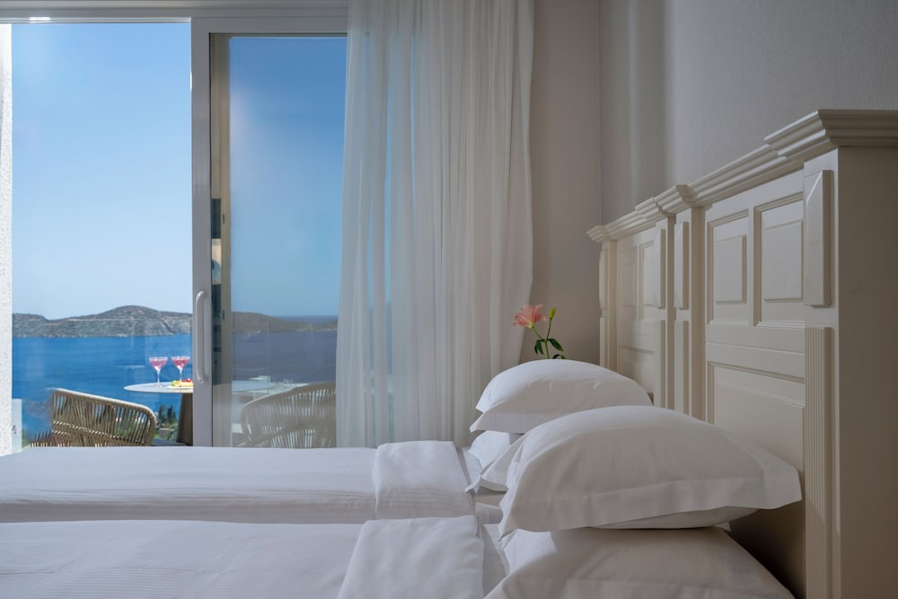 Elounda Gulf Villas by Sandglass — Hotel rooms in Elounda