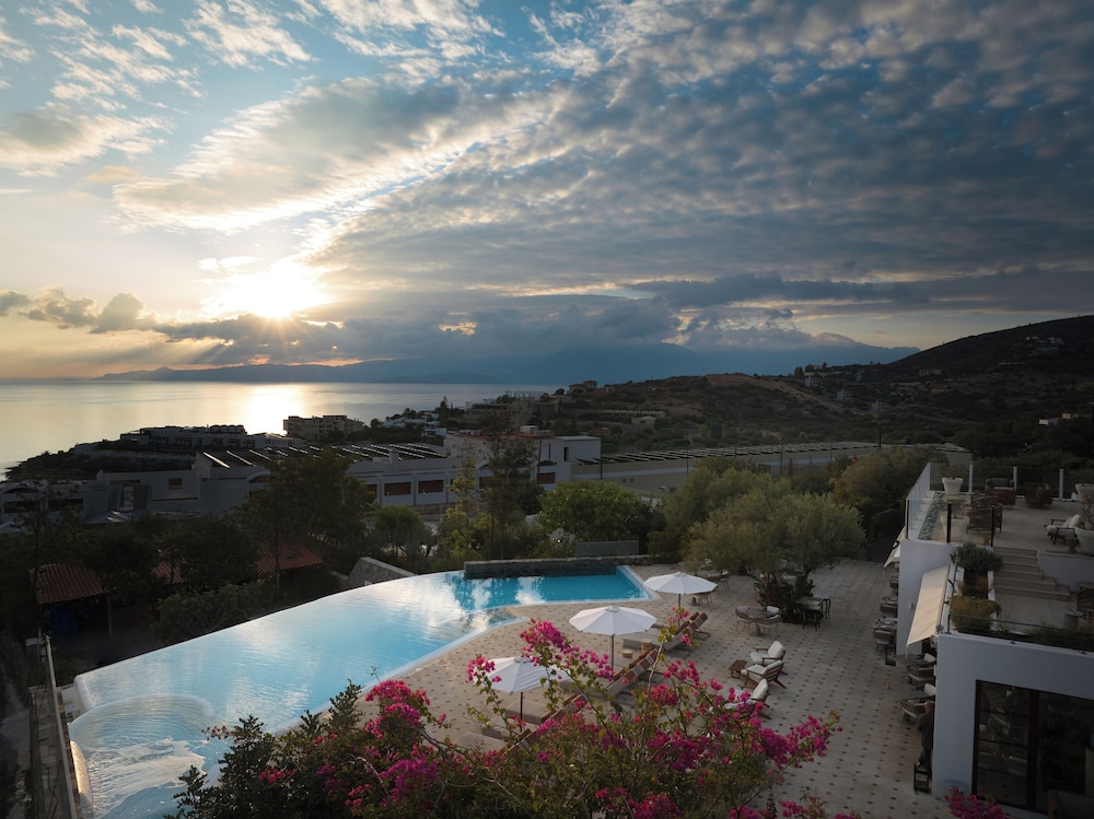 Elounda Gulf Villas by Sandglass — Swimming pool in Elounda