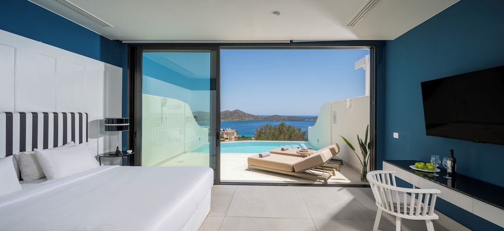 Elounda Gulf Villas by Sandglass — Swimming pool in Elounda