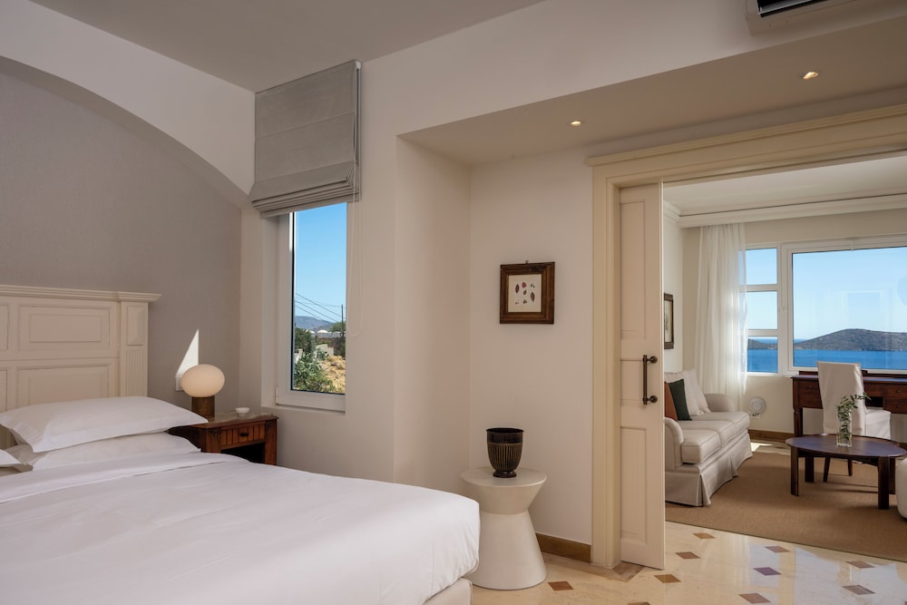 Elounda Gulf Villas by Sandglass — Hotel rooms in Elounda