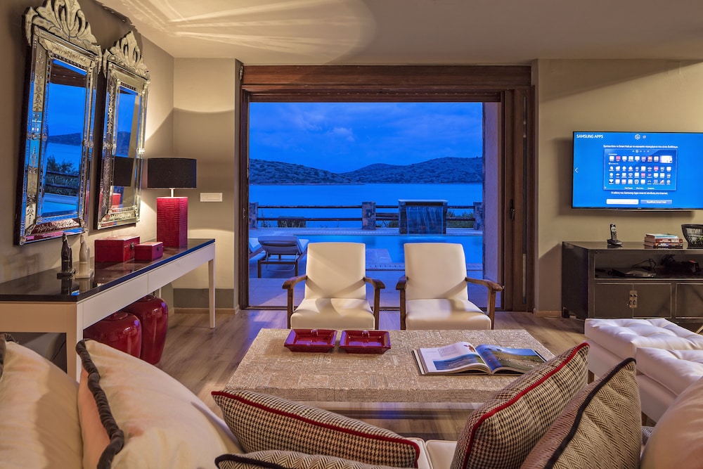 Elounda Gulf Villas by Sandglass — Hotel rooms in Elounda