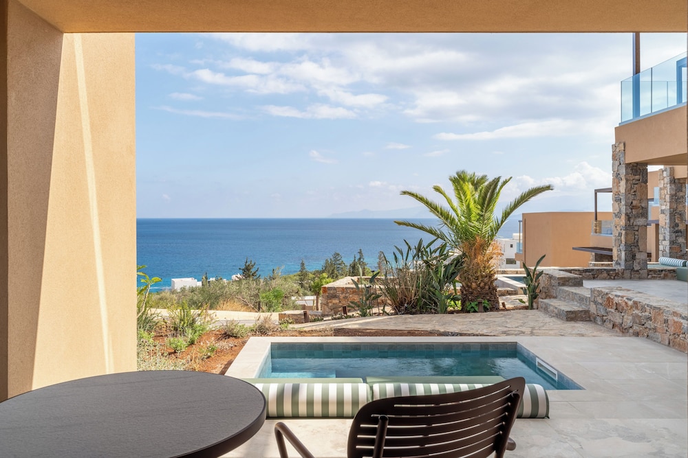INNSiDE by Meliá Crete Elounda — Swimming pool in Elounda