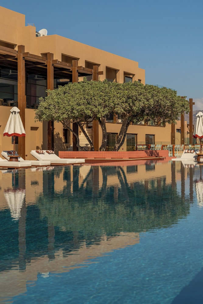 INNSiDE by Meliá Crete Elounda — Swimming pool in Elounda