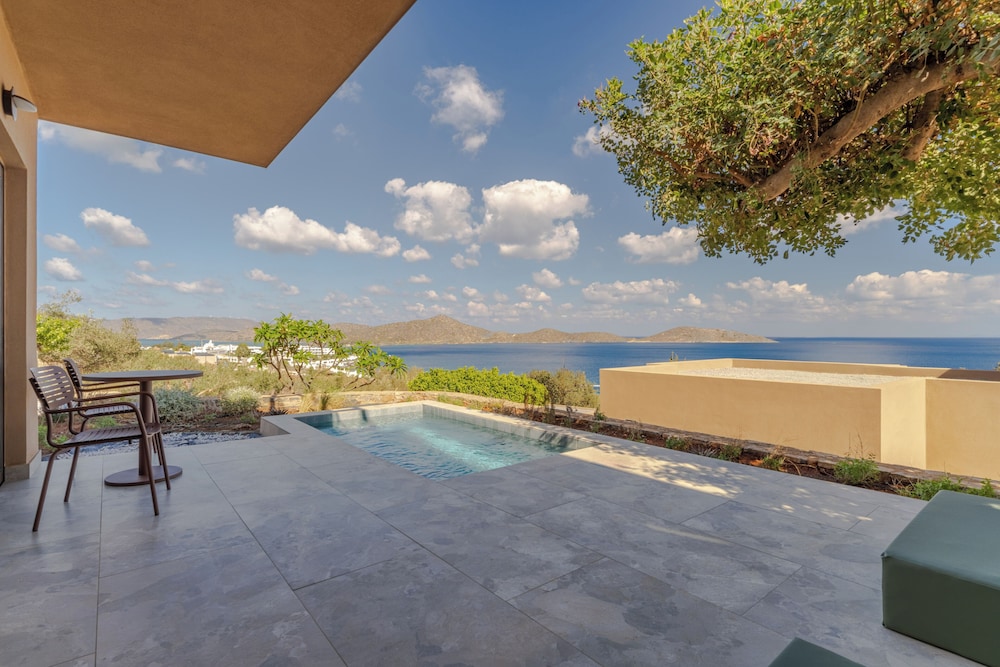 INNSiDE by Meliá Crete Elounda — Swimming pool in Elounda