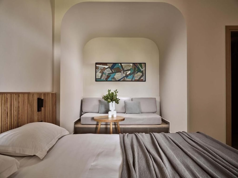 Elounda Palm Hotel — Hotel rooms in Elounda
