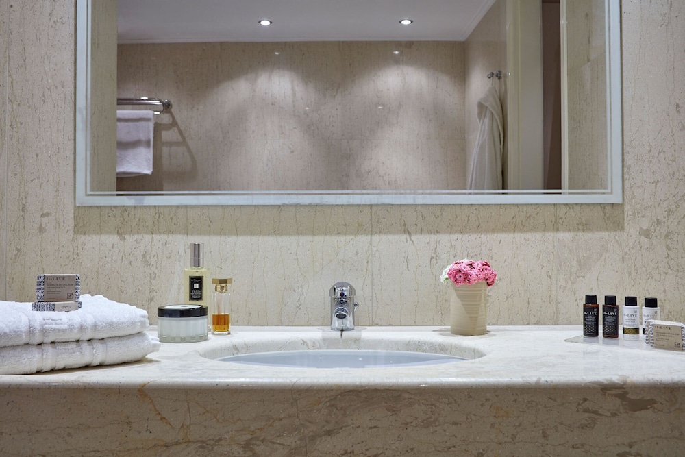 Elounda Palm Hotel — Hotel rooms in Elounda