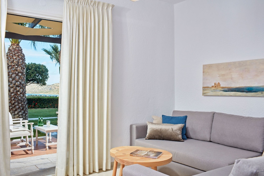 Elounda Palm Hotel — Hotel rooms in Elounda