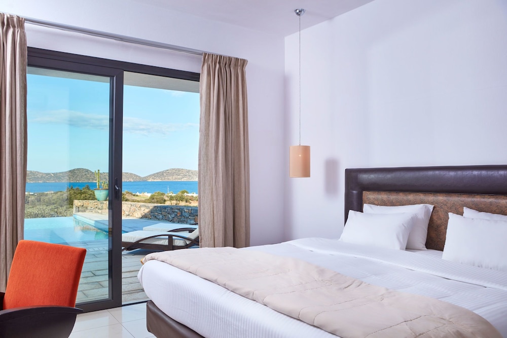 Elounda Palm Hotel — Hotel rooms in Elounda
