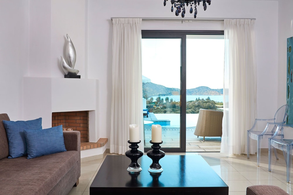 Elounda Palm Hotel — Hotel rooms in Elounda