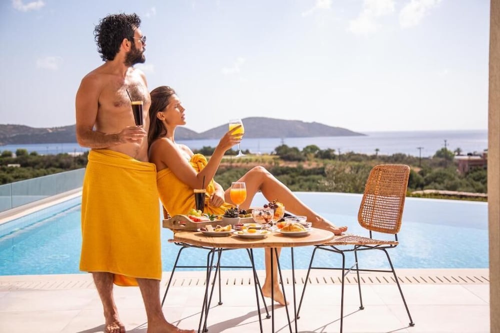 Elounda Palm Hotel — Restaurant & bars in Elounda