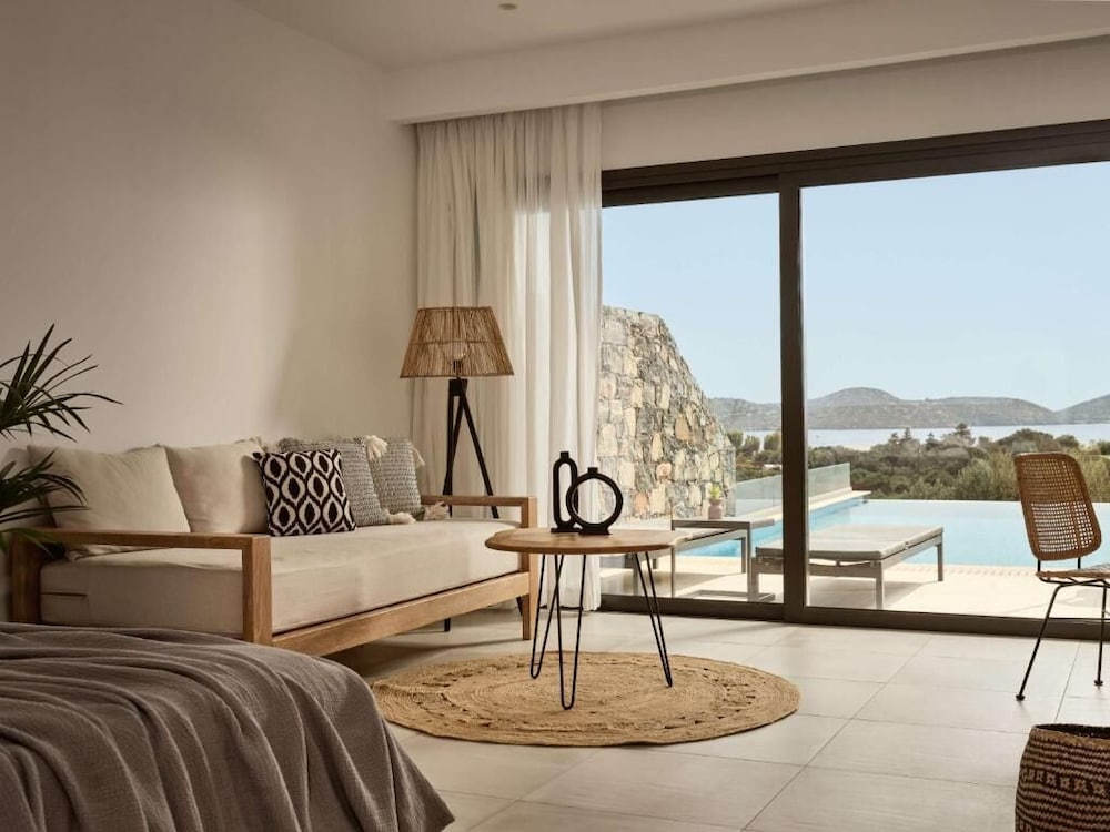 Elounda Palm Hotel — Hotel rooms in Elounda