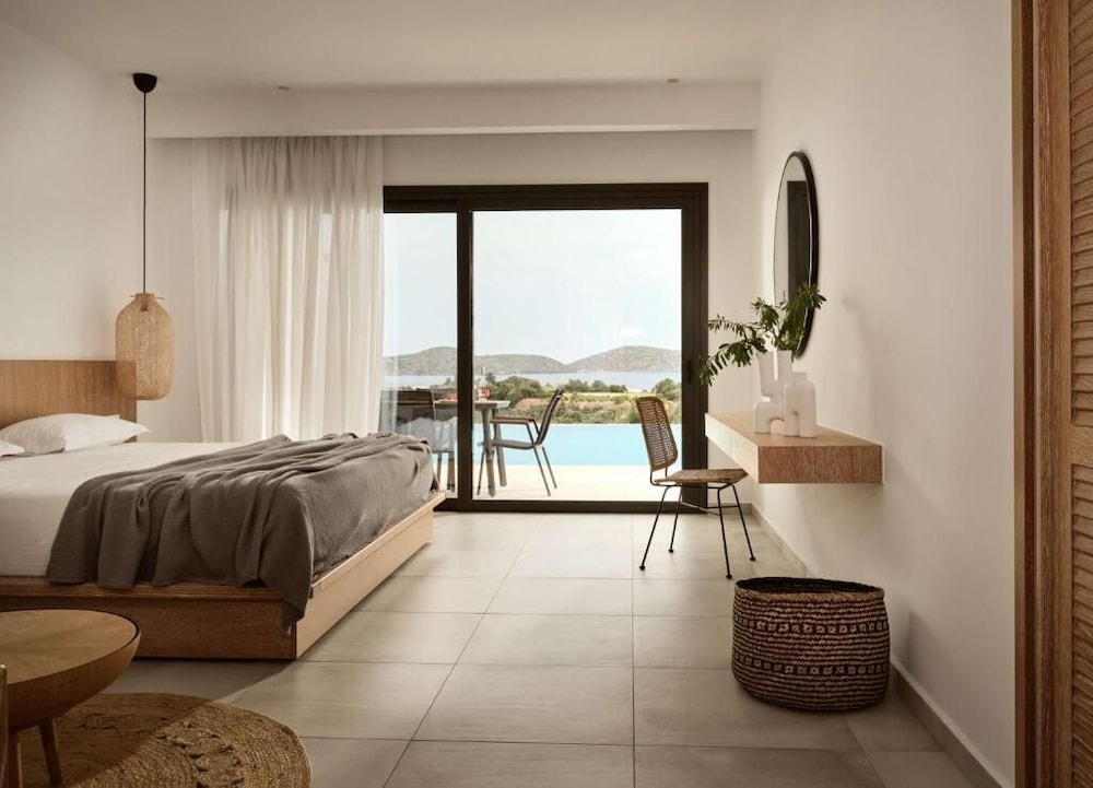 Elounda Palm Hotel — Hotel rooms in Elounda