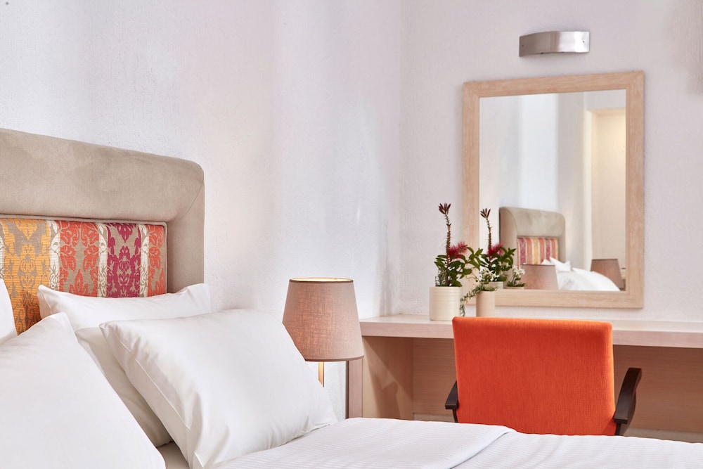 Elounda Palm Hotel — Hotel rooms in Elounda