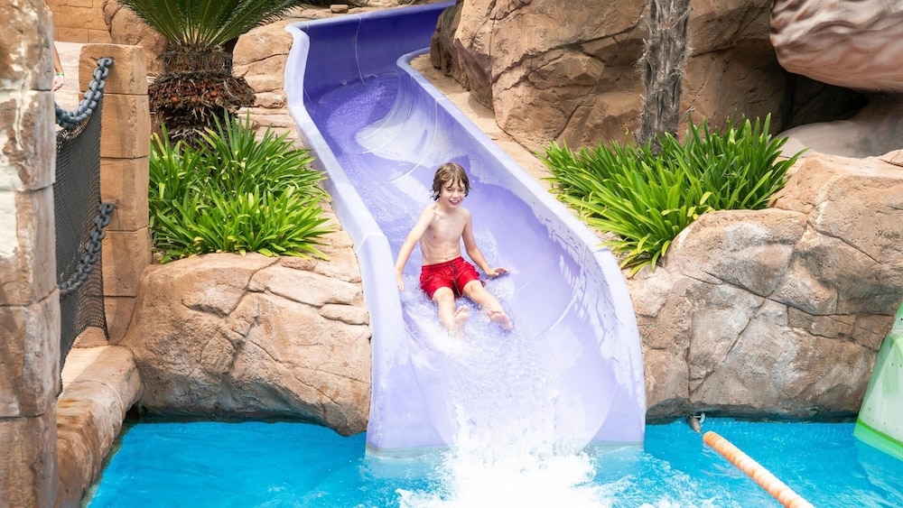 Evenia Olympic Palace — Attractions for children in Lloret de Mar, Catalonia