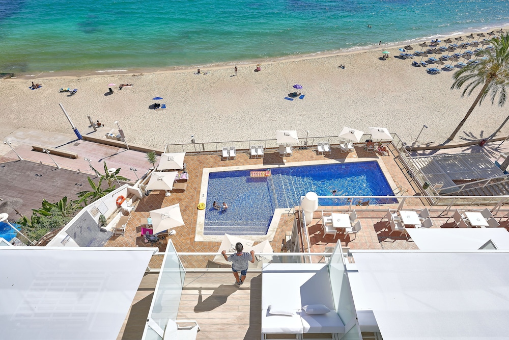 Flamboyan Caribe Hotel & Spa — Swimming pool in Magaluf, Balearic Islands