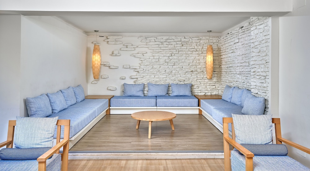 Flamboyan Caribe Hotel & Spa — Hotel rooms in Magaluf, Balearic Islands