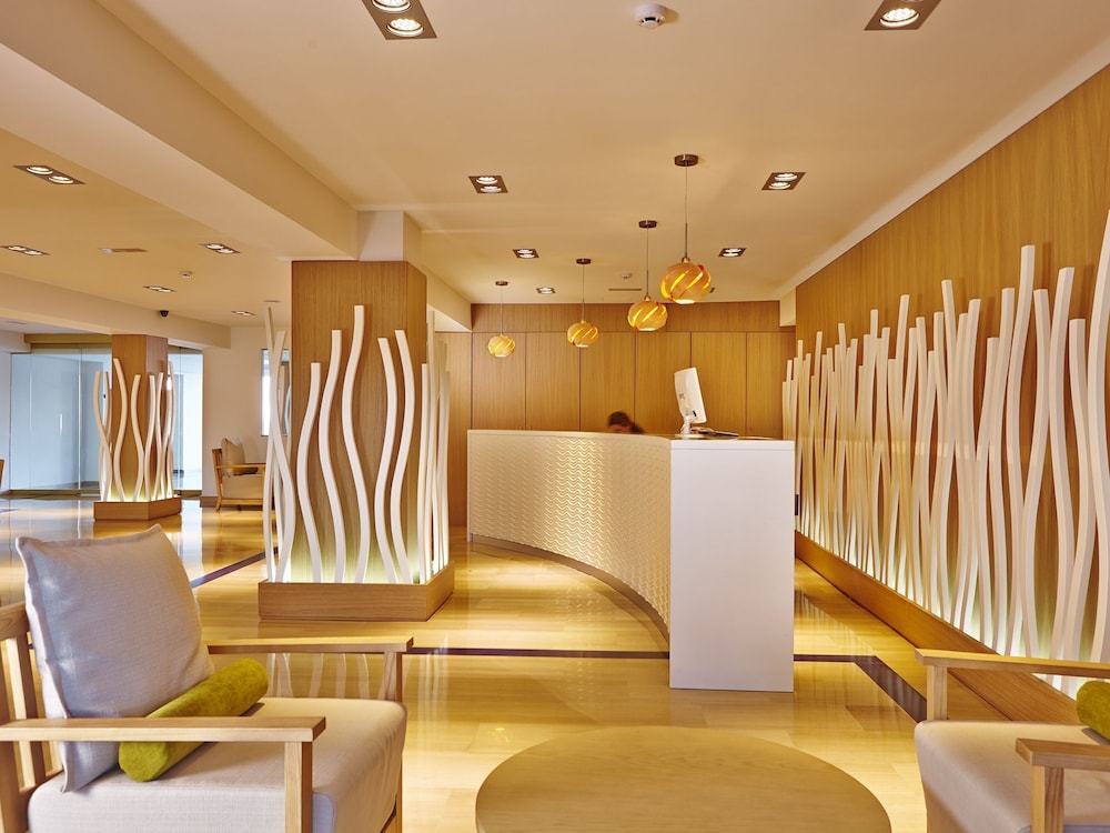 Flamboyan Caribe Hotel & Spa — Hotel building in Magaluf, Balearic Islands