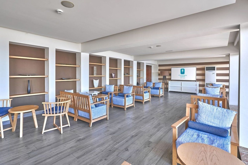 Flamboyan Caribe Hotel & Spa — Hotel building in Magaluf, Balearic Islands