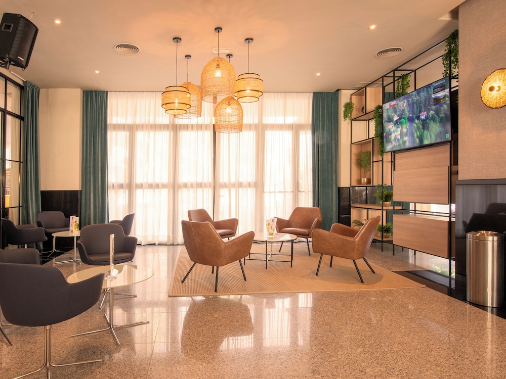 Aparthotel Fuengirola Beach — Restaurant & bars in Fuengirola, Andalusia