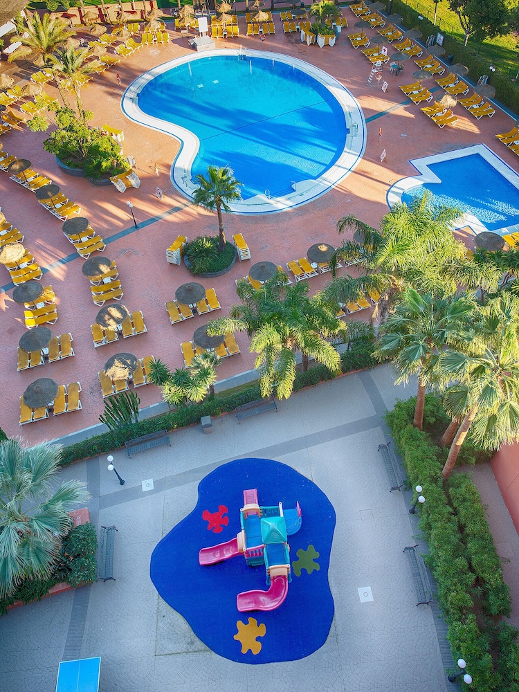 Aparthotel Fuengirola Beach — Attractions for children in Fuengirola, Andalusia