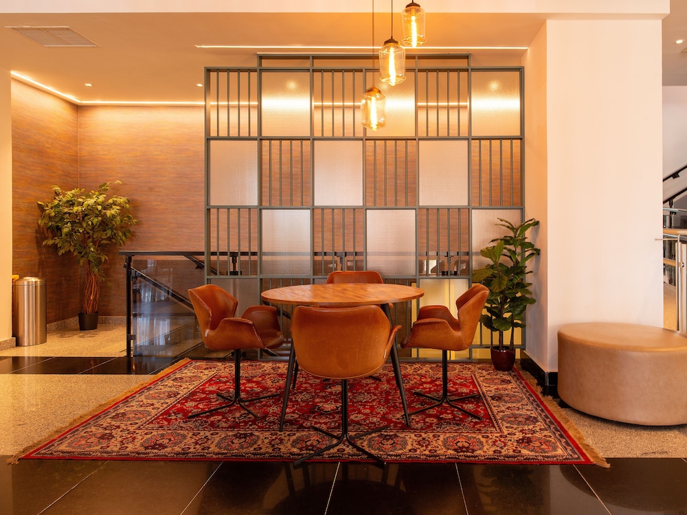 Aparthotel Fuengirola Beach — Restaurant & bars in Fuengirola, Andalusia