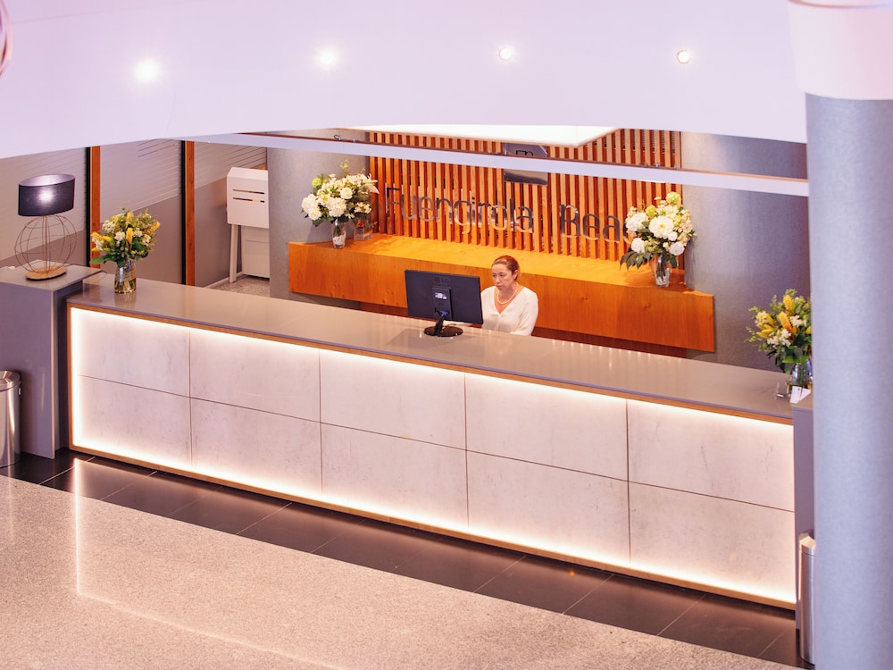 Aparthotel Fuengirola Beach — Hotel building in Fuengirola, Andalusia
