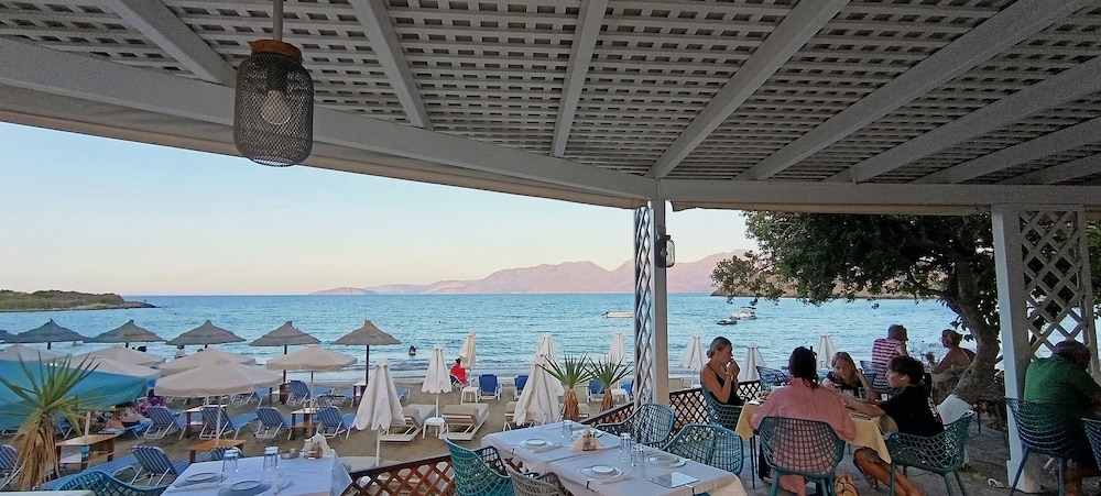 Faedra Beach Hotel — Restaurant & bars in Ammoudara (Agios Nikolaos)