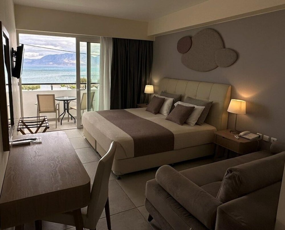 Faedra Beach Hotel — Hotel rooms in Ammoudara (Agios Nikolaos)