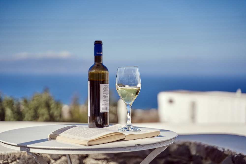 Finikia Memories Hotel — Restaurant & bars in Oia, South Aegean