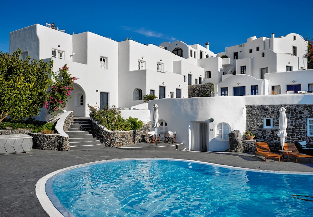 Finikia Memories Hotel — Hotel building in Oia, South Aegean