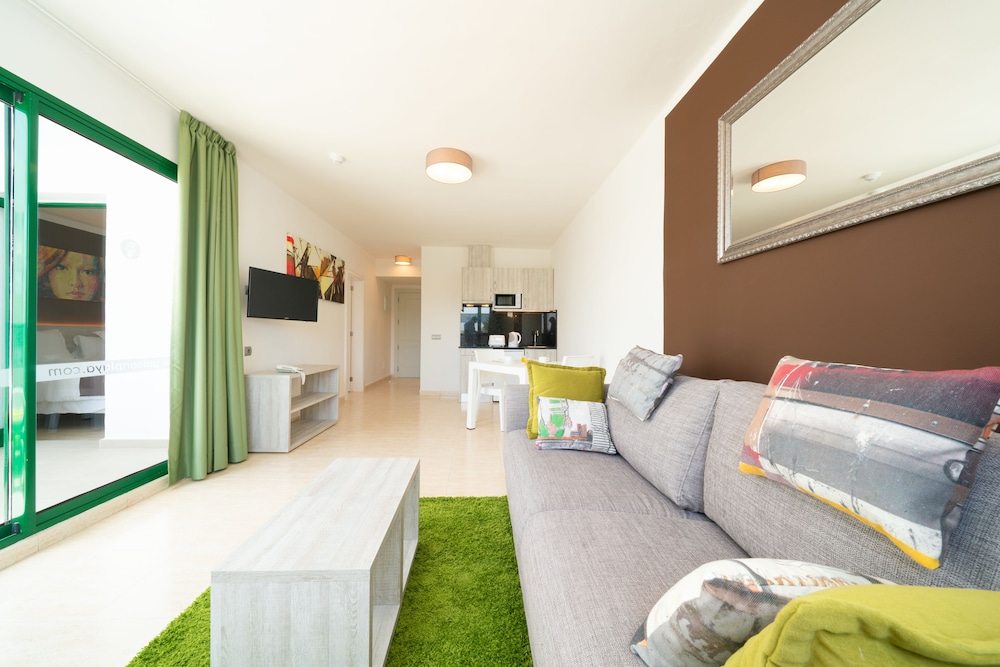 Galeon Playa — Hotel rooms in Costa Teguise, Canary Islands