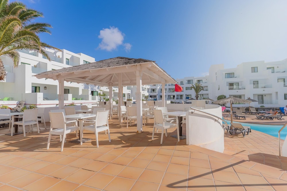 Galeon Playa — Restaurant & bars in Costa Teguise, Canary Islands