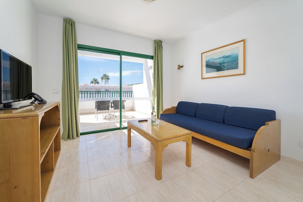 Galeon Playa — Hotel rooms in Costa Teguise, Canary Islands