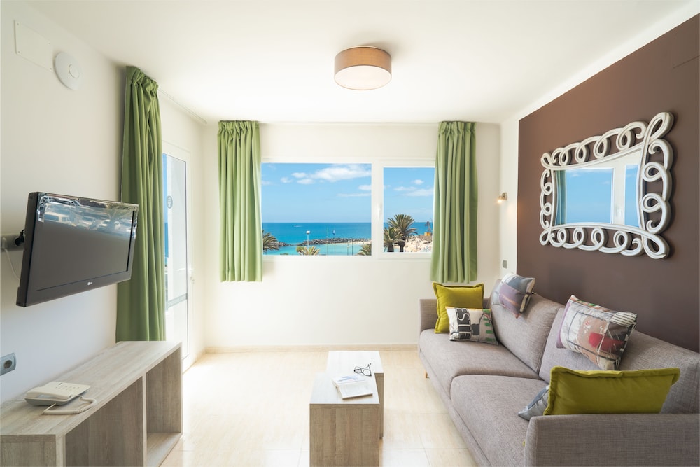 Galeon Playa — Hotel rooms in Costa Teguise, Canary Islands