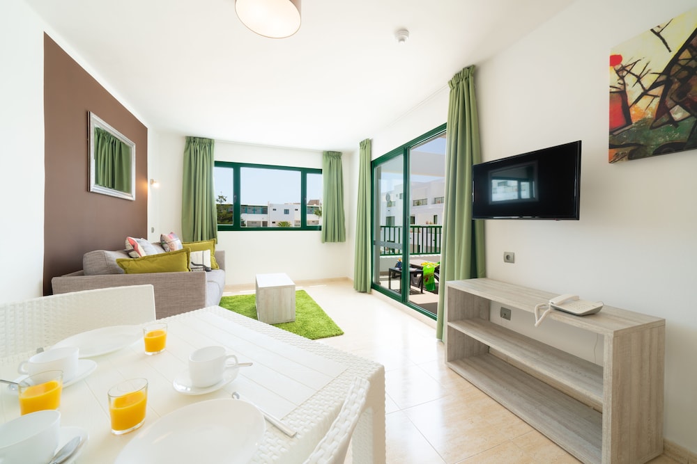 Galeon Playa — Hotel rooms in Costa Teguise, Canary Islands