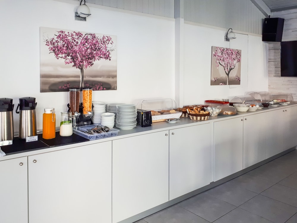 Happy Days Studios — Restaurant & bars in Malia