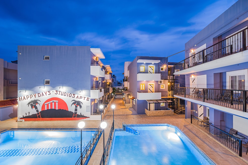 Happy Days Studios — Swimming pool in Malia