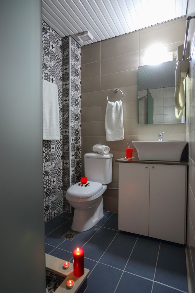 Happy Days Studios — Hotel rooms in Malia