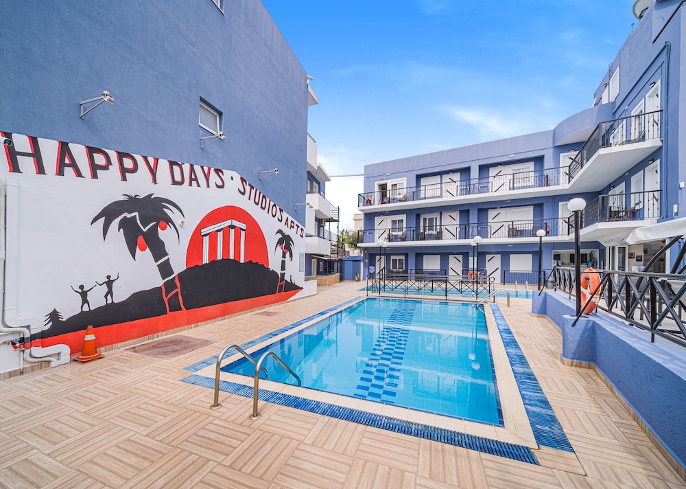 Happy Days Studios — Swimming pool in Malia