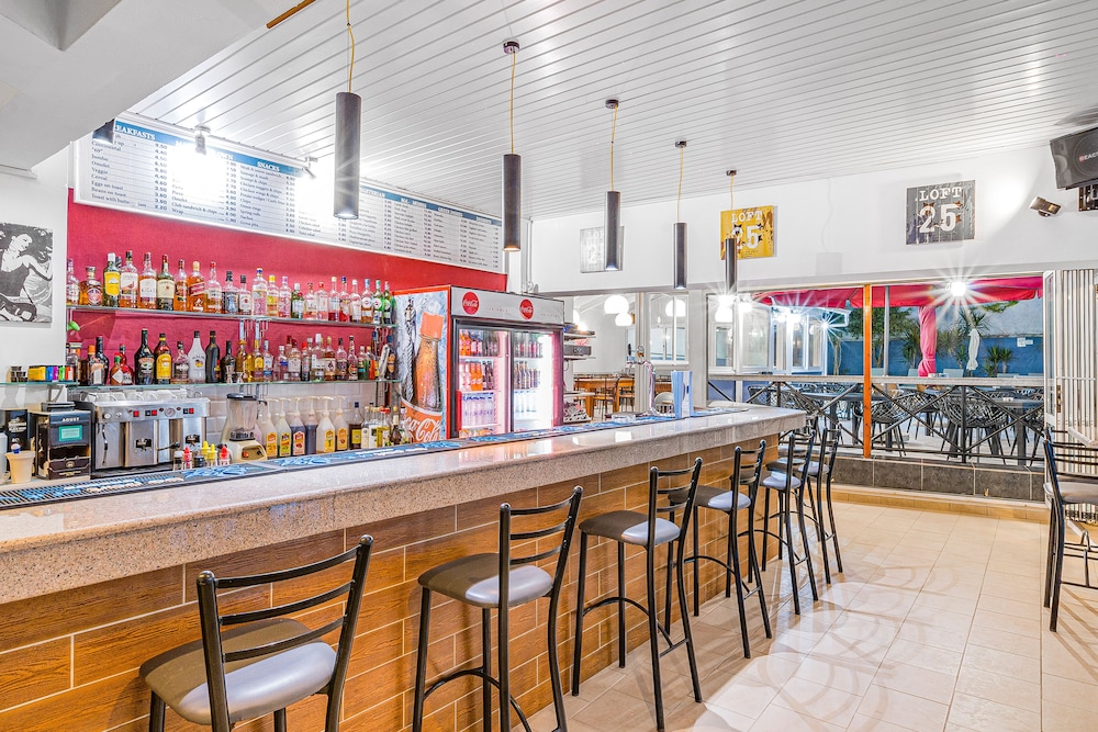 Happy Days Studios — Restaurant & bars in Malia