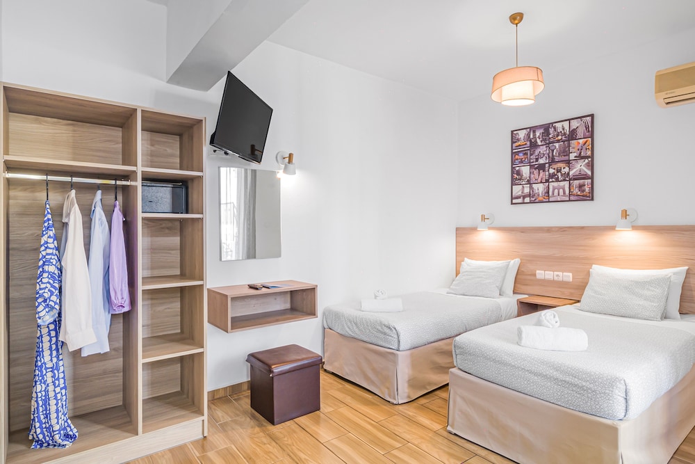 Happy Days Studios — Hotel rooms in Malia