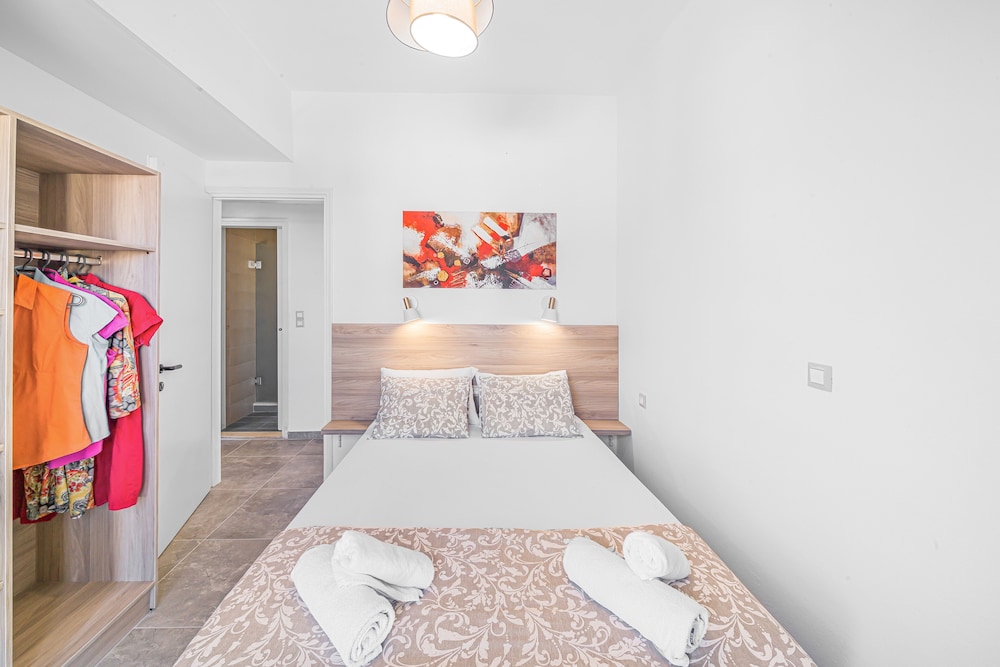 Happy Days Studios — Hotel rooms in Malia