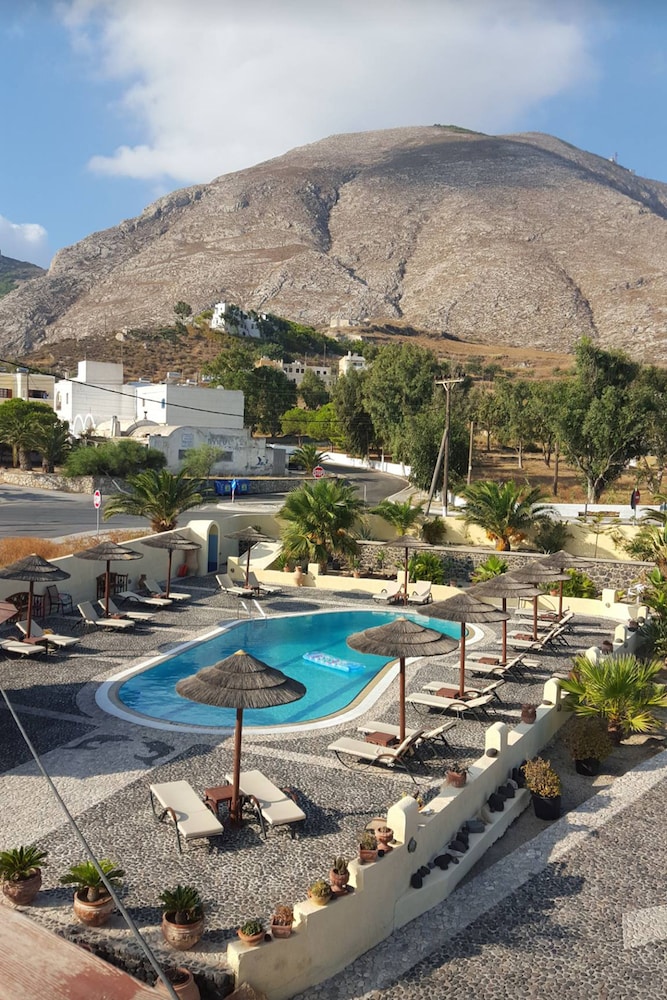 Horizon Resort — Swimming pool in Kamari, South Aegean