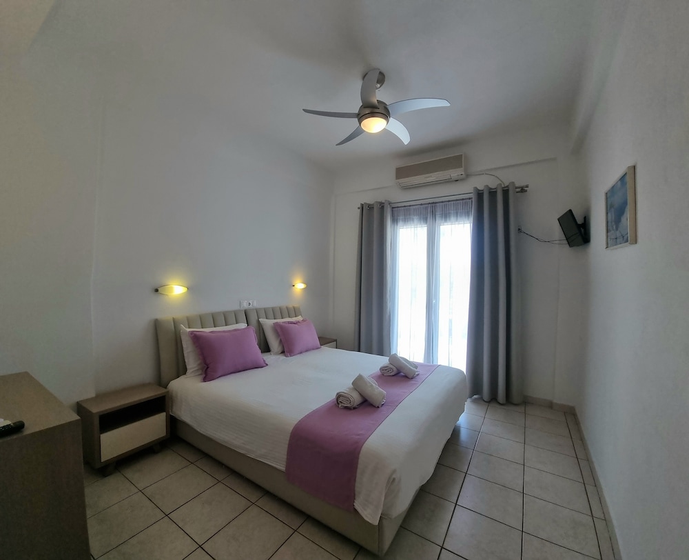 Horizon Resort — Hotel rooms in Kamari, South Aegean