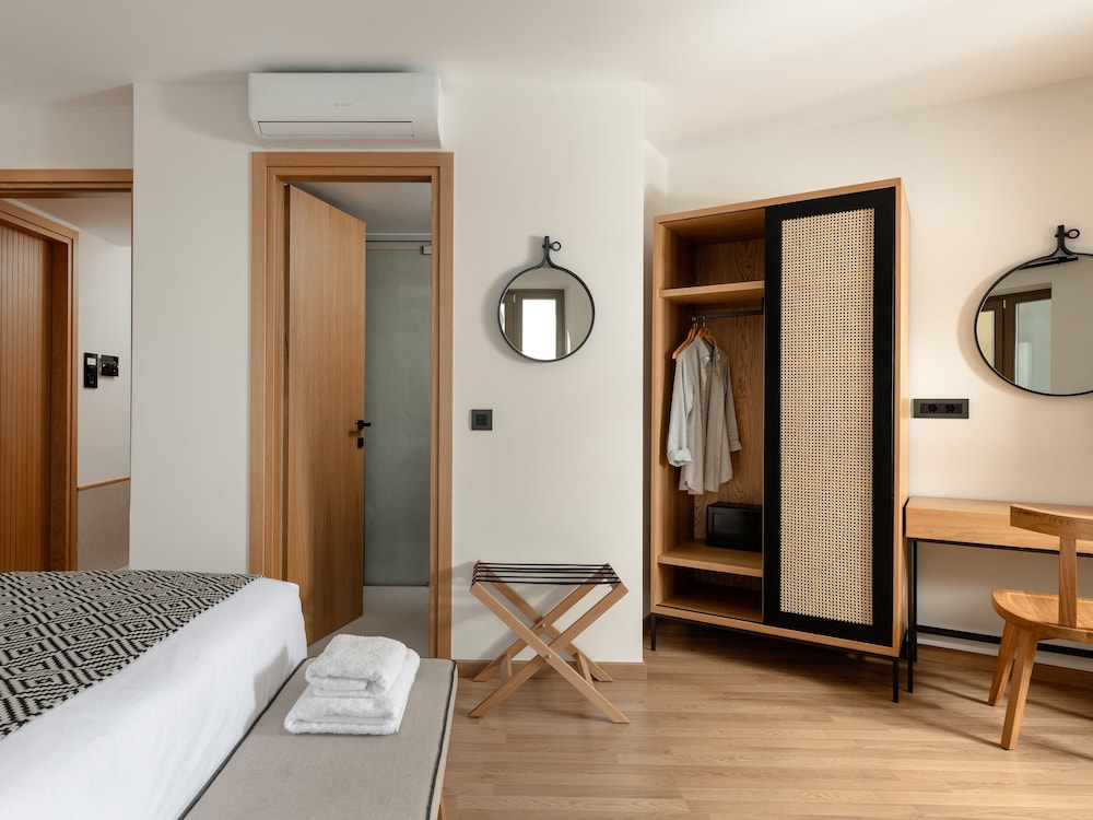 Hotel Ideon — Hotel rooms in Rethymnon