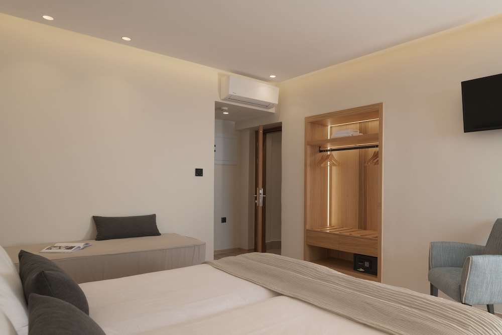 Hotel Ideon — Hotel rooms in Rethymnon