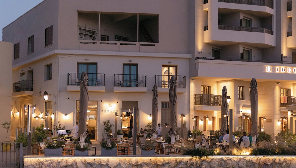 Hotel Ideon — Restaurant & bars in Rethymnon