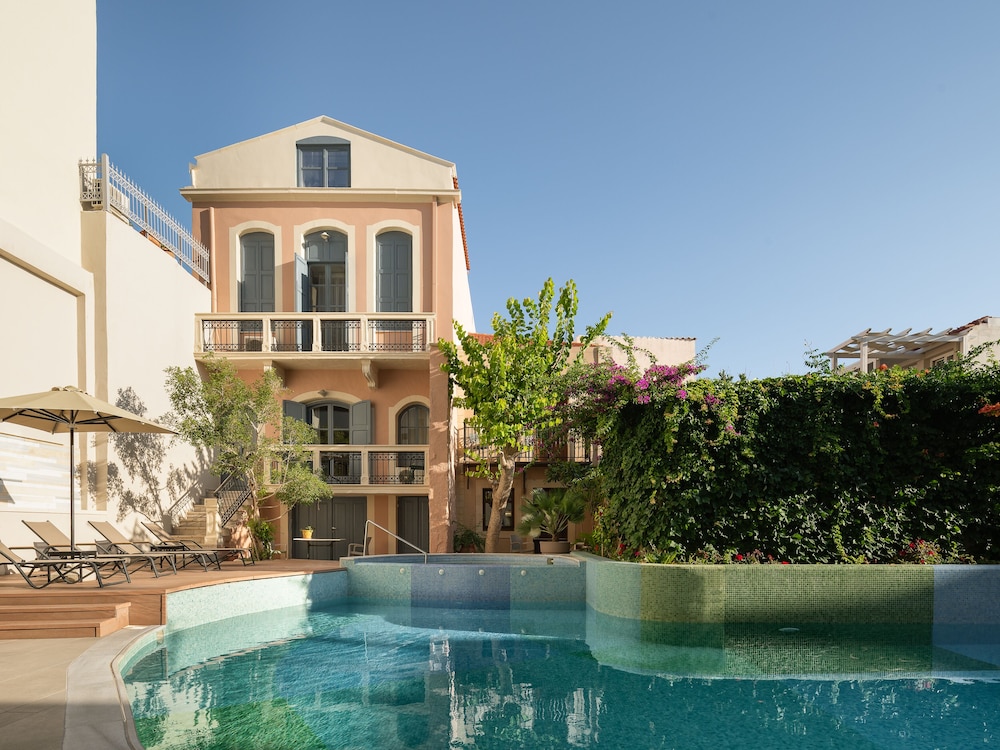 Hotel Ideon — Swimming pool in Rethymnon