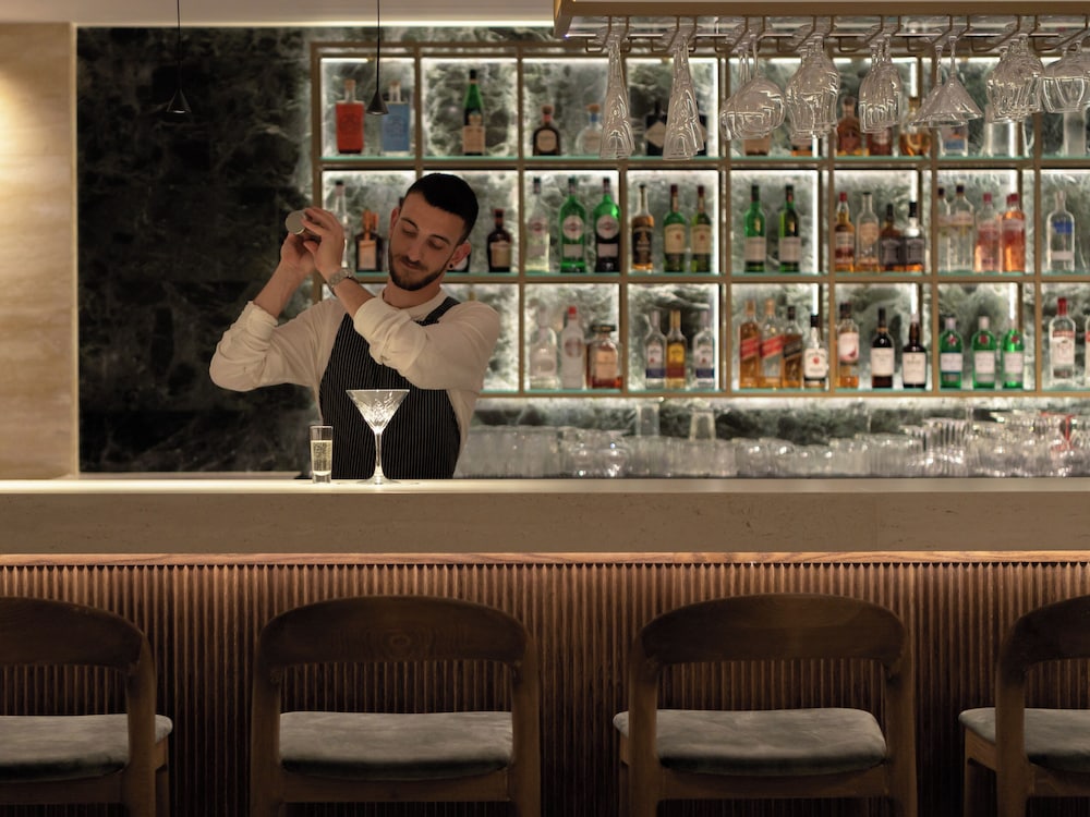 Hotel Ideon — Restaurant & bars in Rethymnon