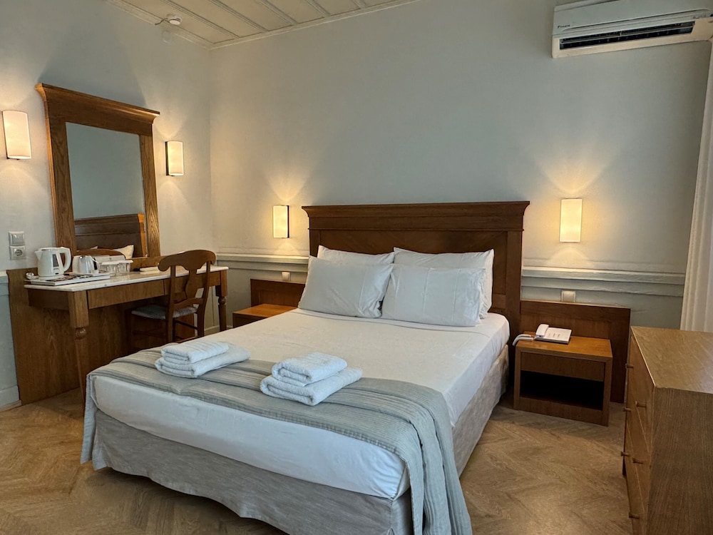 Hotel Ideon — Hotel rooms in Rethymnon